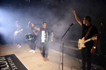 Foto - SHOW COM WILLIAM SANFONA