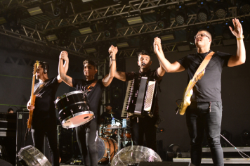 Foto - SHOW COM WILLIAM SANFONA