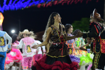 Foto - APRESENTAÇÕES DE QUADRILHAS