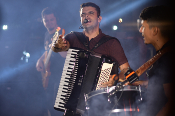 Foto - SHOW COM WILLIAM SANFONA