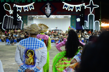Foto - APRESENTAÇÕES DE QUADRILHAS