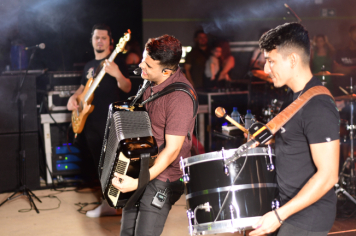 Foto - SHOW COM WILLIAM SANFONA