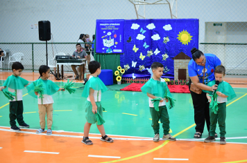 Foto - PROJETO LITERÁRIO - JESUS MENINO