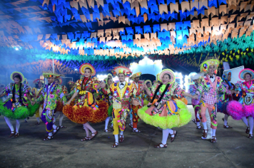 Foto - APRESENTAÇÕES DE QUADRILHAS