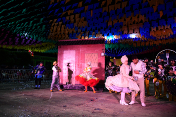 Foto - APRESENTAÇÕES DE QUADRILHAS