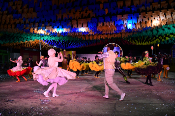 Foto - APRESENTAÇÕES DE QUADRILHAS